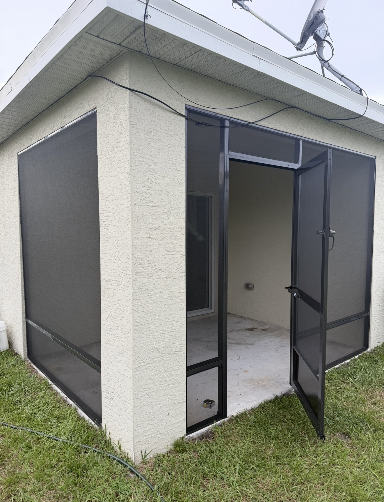 Lanai Rescreening Clips Prime Screening | South Florida Screen Repair & Pool Cage Rescreening